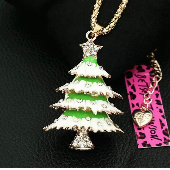 Fabulous Christmas tree necklace by Betsey Johnson - Picture 6 of 6
